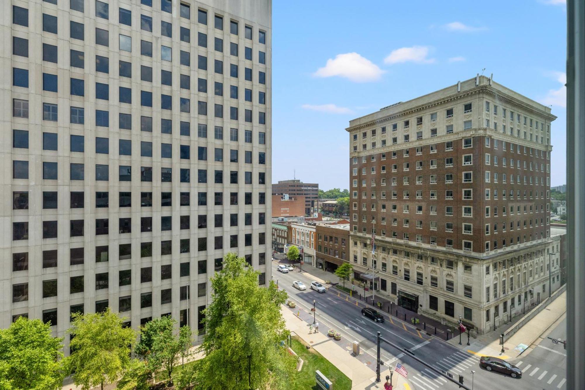 175 Lex - Walkable Downtown Lexington & Rupp Arena - Full Condos Екстер'єр фото